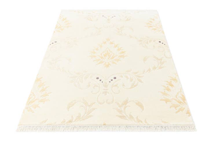 Detail image of 4' x 6' Darya Rug
