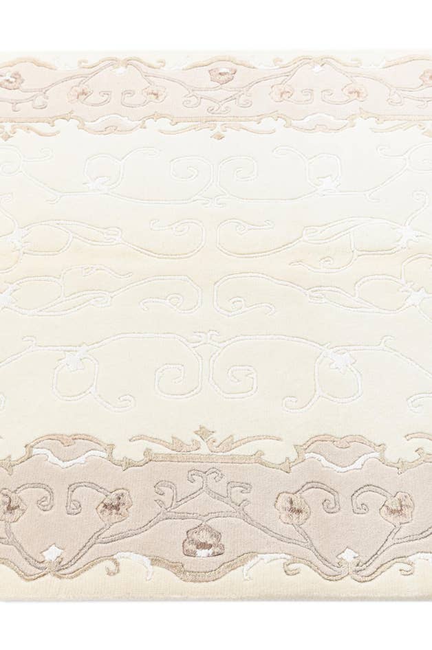 Detail image of 4' 1 x 6' 1 Darya Rug