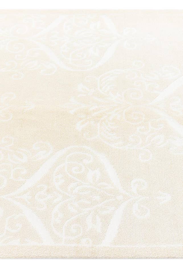 Detail image of 4' 1 x 6' 2 Darya Rug