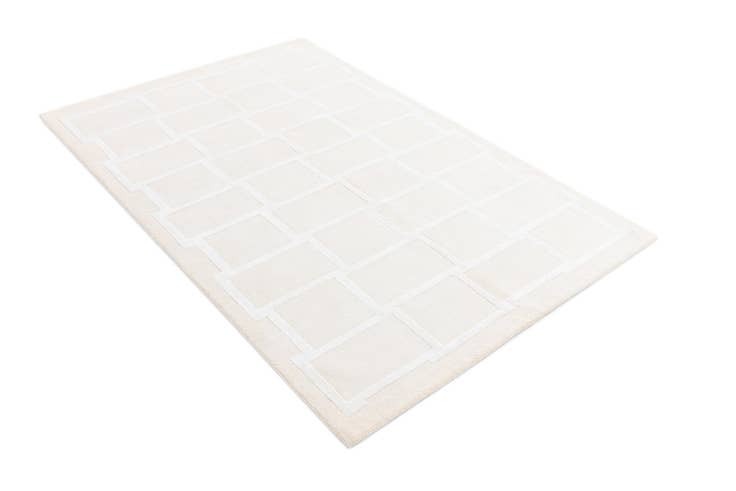 Detail image of 3' 11 x 6' Darya Rug