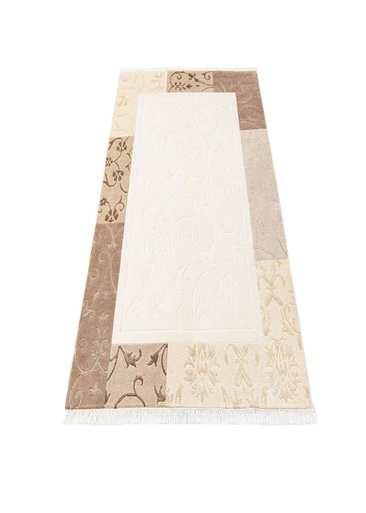 3' 10 x 6' Darya Rug