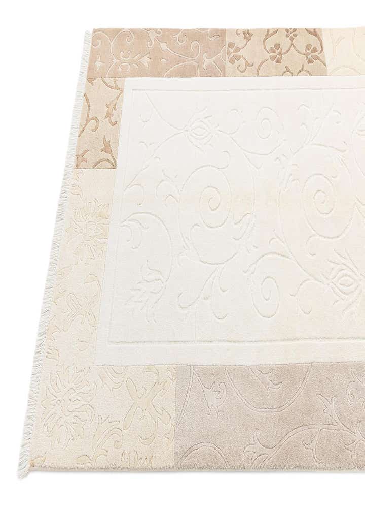 3' 10 x 6' Darya Rug