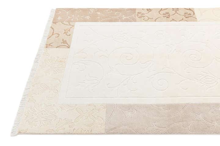 3' 10 x 6' Darya Rug