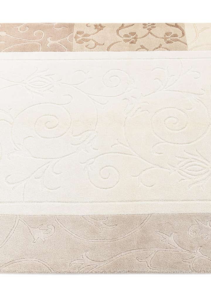 3' 10 x 6' Darya Rug
