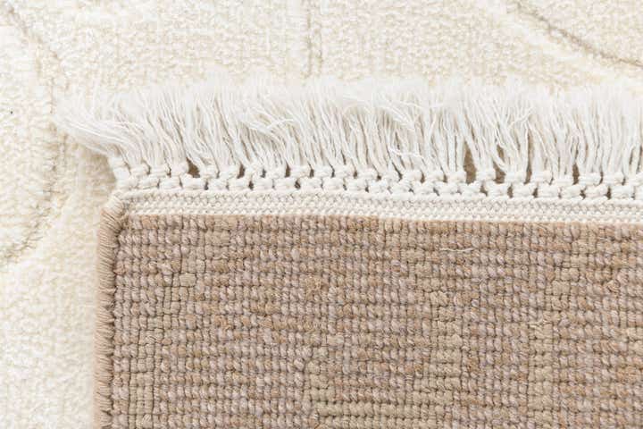 3' 10 x 6' Darya Rug