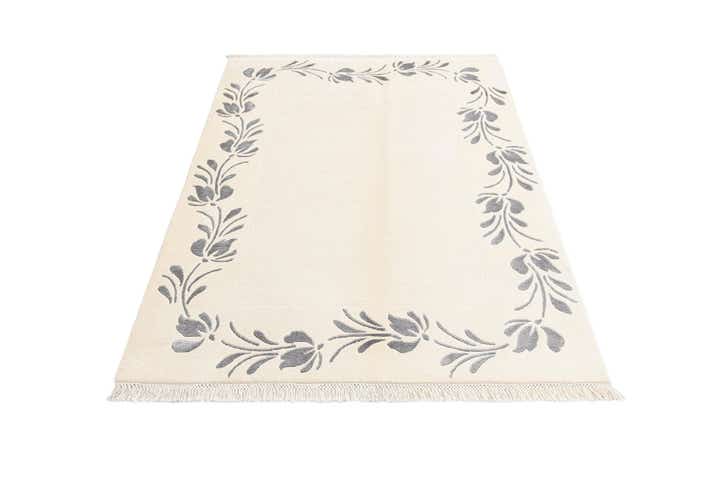 3' 11 x 6' Darya Rug