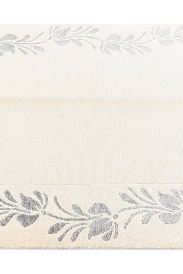 Detail image of 3' 11 x 6' Darya Rug