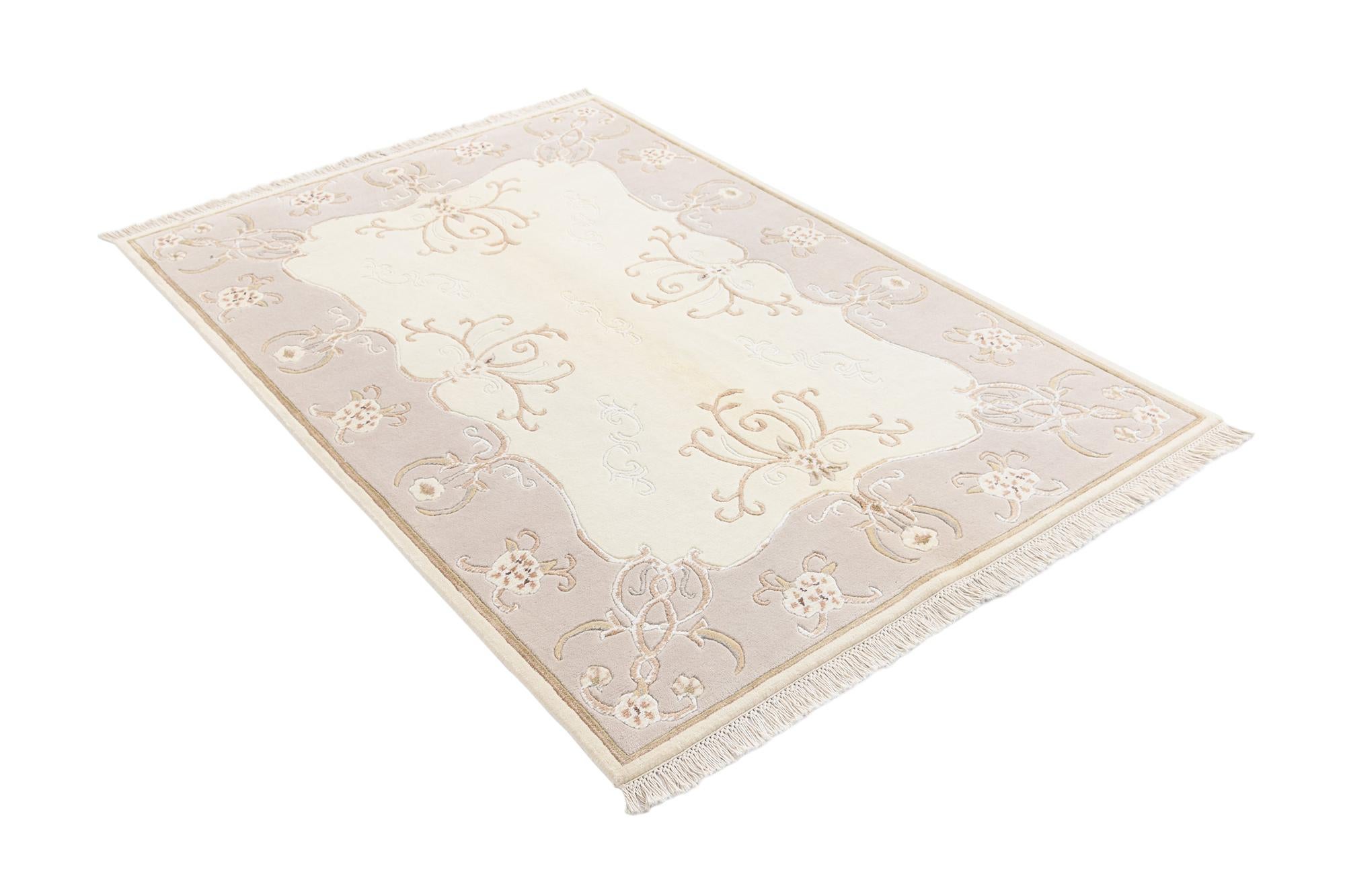 4' x 6' Darya Rug