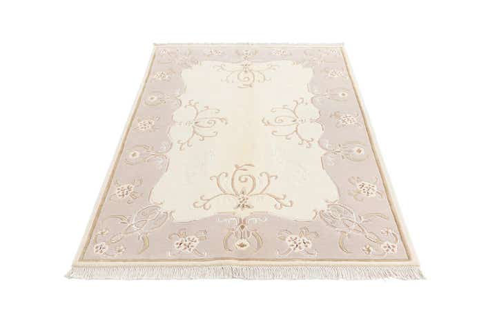 4' x 6' Darya Rug