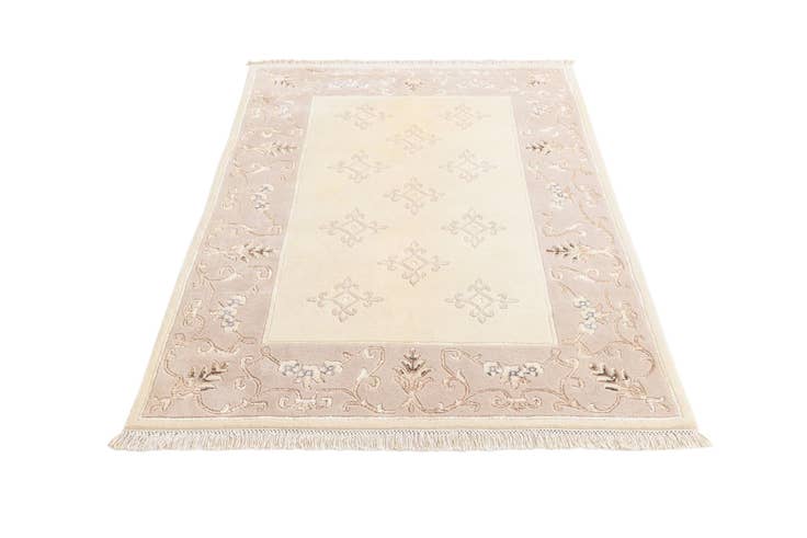 Detail image of 4' x 6' Darya Rug