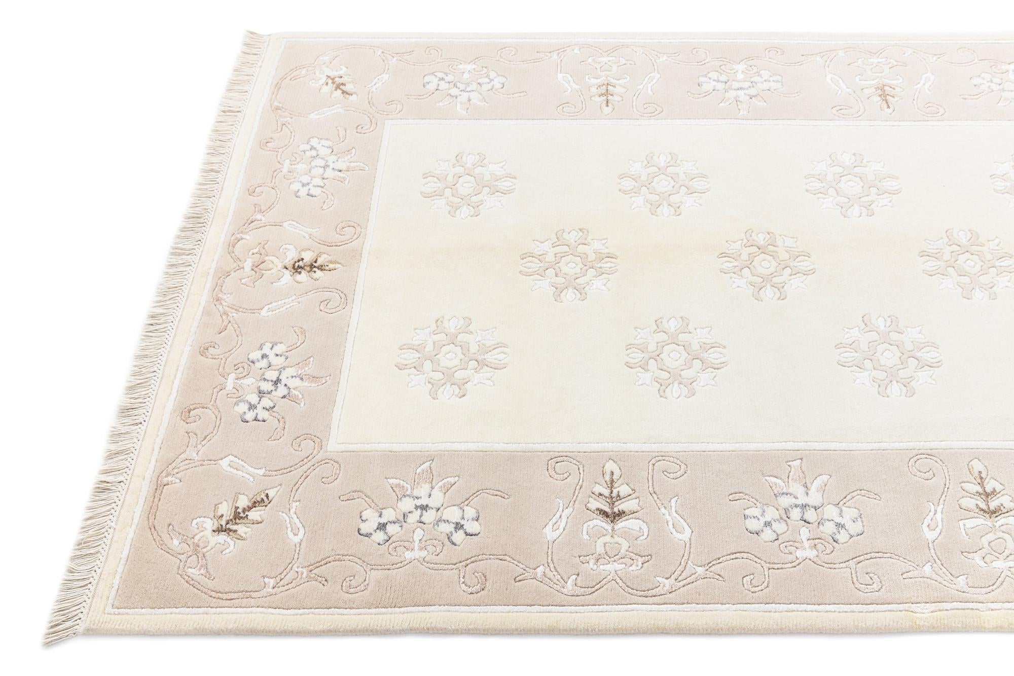 4' x 5' 9 Darya Rug