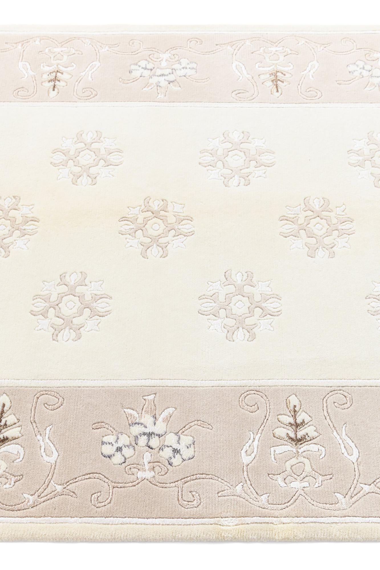 4' x 5' 9 Darya Rug