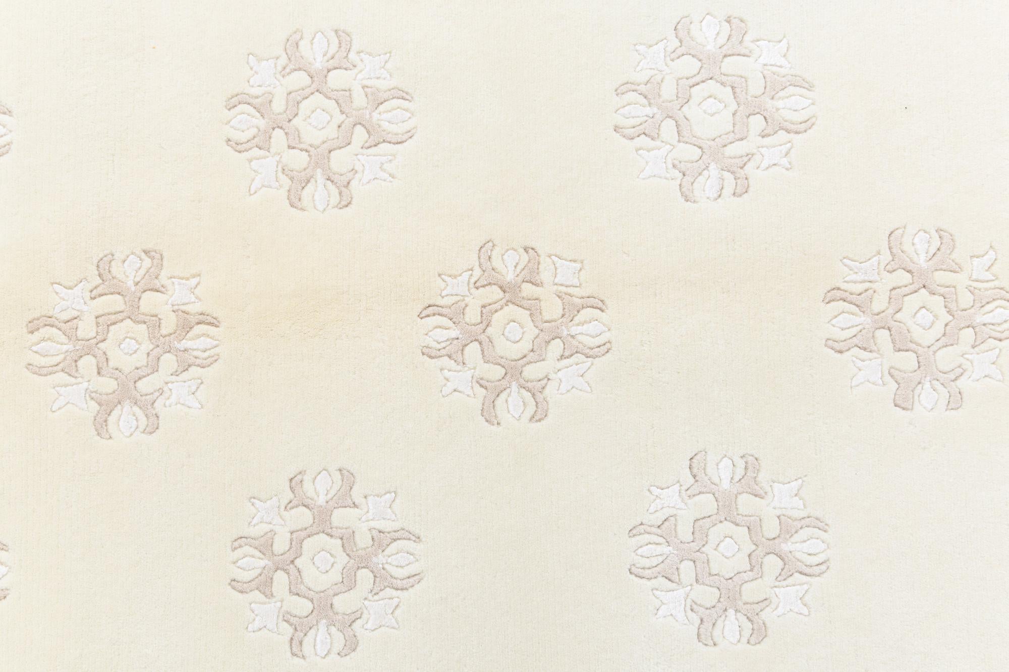 4' x 5' 9 Darya Rug
