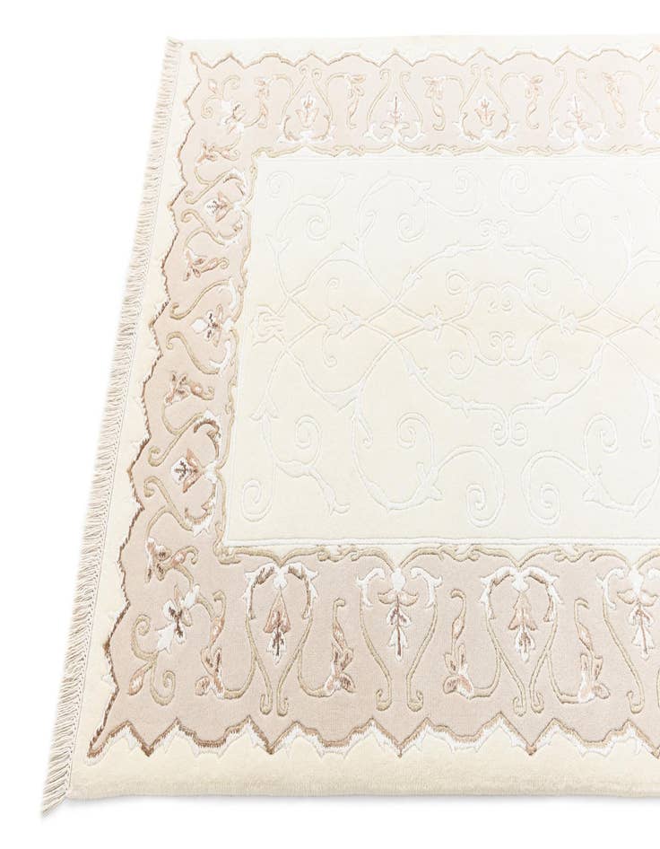 Detail image of 4' 1 x 6' 2 Darya Rug