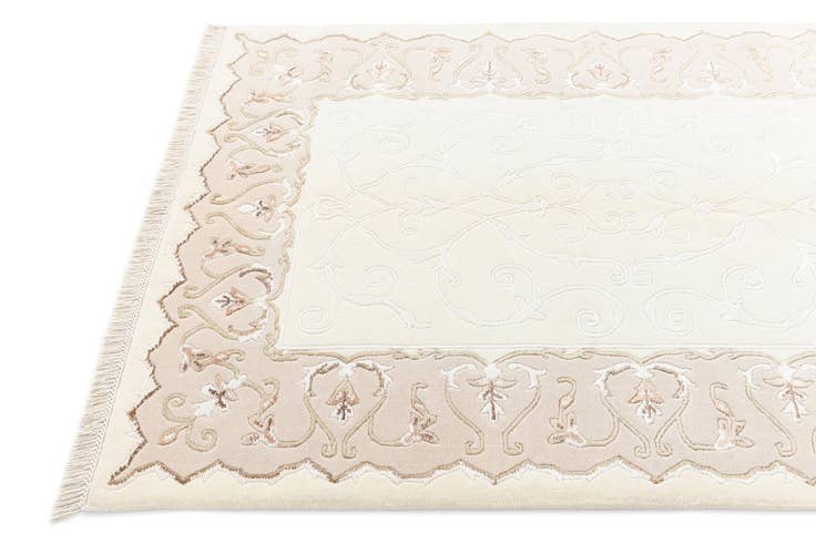 Detail image of 4' 1 x 6' 2 Darya Rug