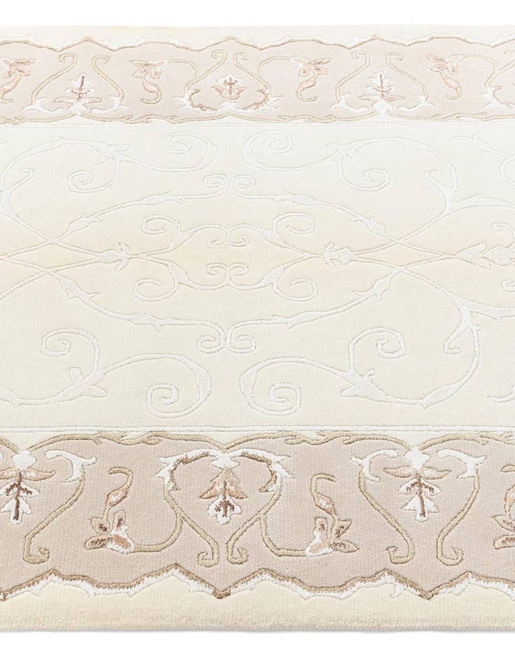 Detail image of 4' 1 x 6' 2 Darya Rug