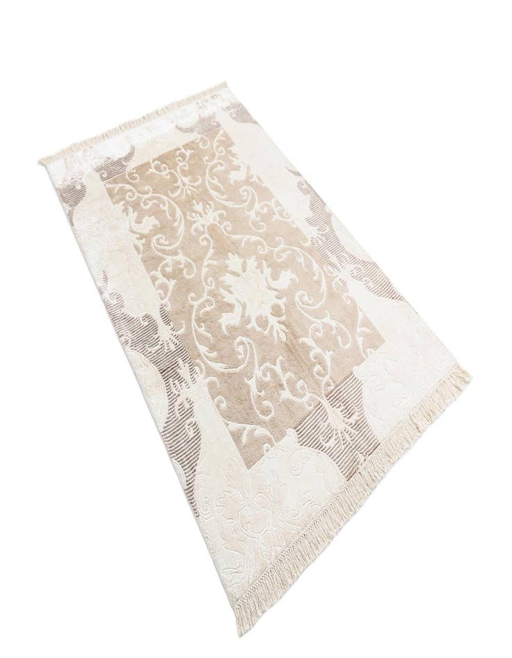 Detail image of 4' x 6' Darya Rug