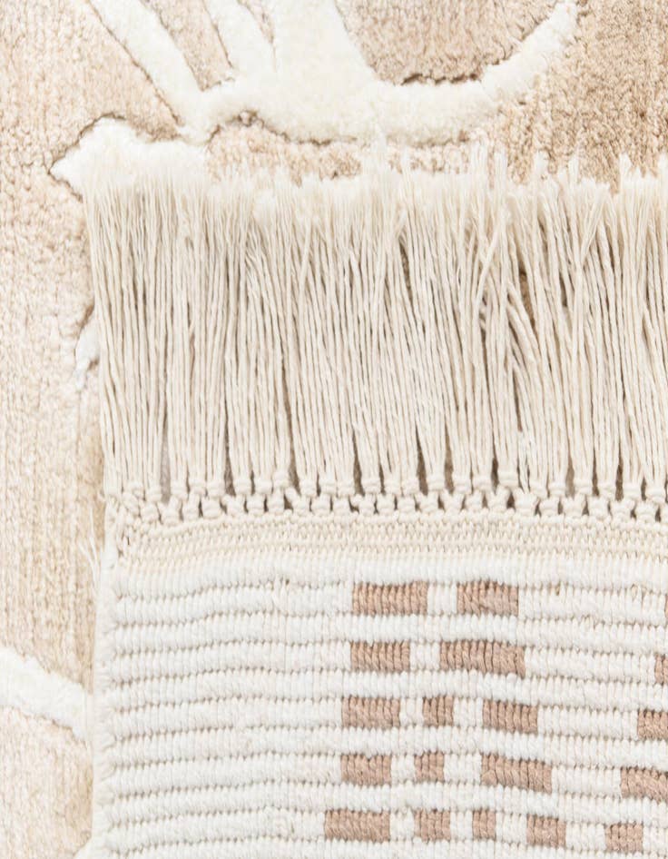 Detail image of 4' x 6' Darya Rug