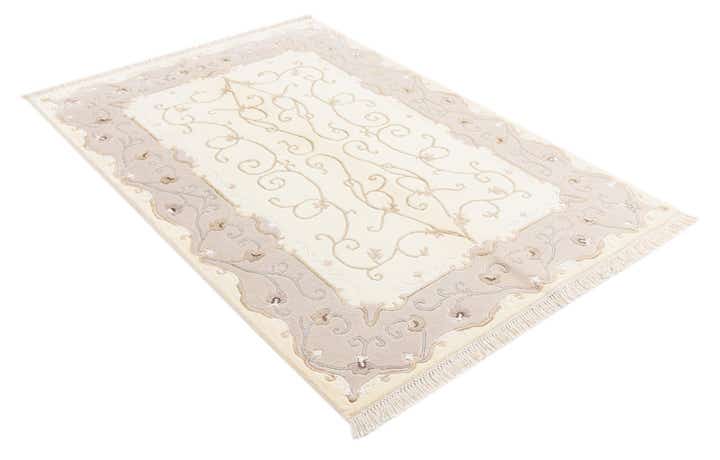 4' 1 x 6' Darya Rug