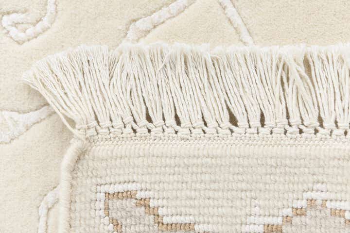 4' x 5' 11 Darya Rug