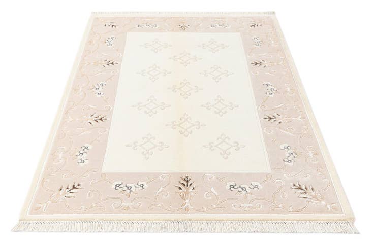 Detail image of 4' x 6' Darya Rug