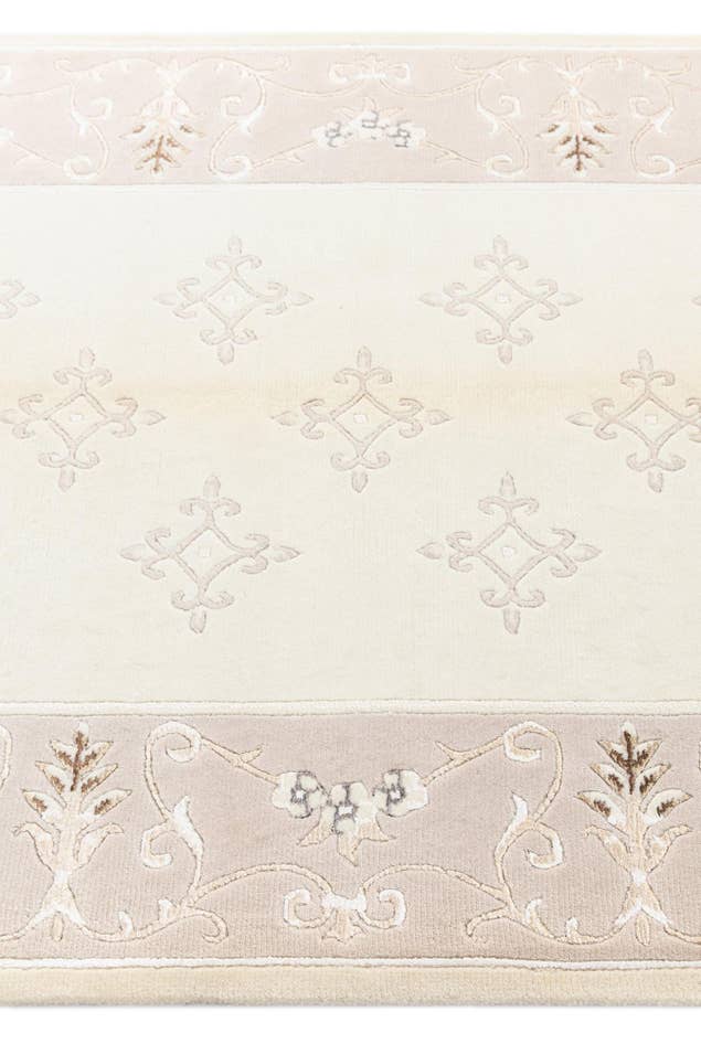 Detail image of 4' x 6' Darya Rug