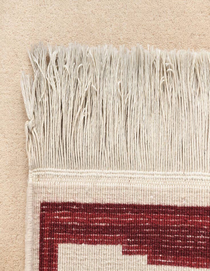 Detail image of 4' x 6' Darya Rug