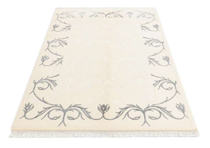 3' 11 x 6' Darya Rug