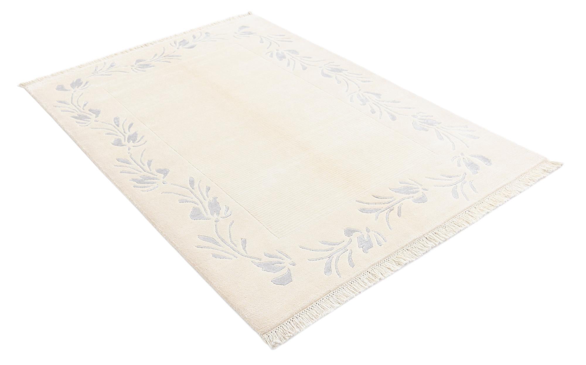 4' 2 x 6' Darya Rug