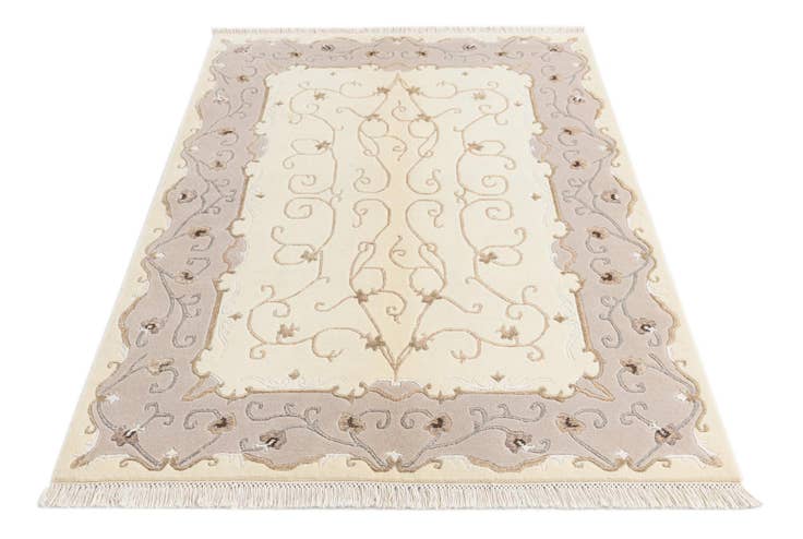 Detail image of 4' x 6' Darya Rug