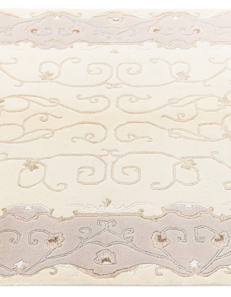 Detail image of 4' x 6' Darya Rug