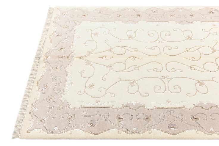 Detail image of 4' 1 x 6' Darya Rug