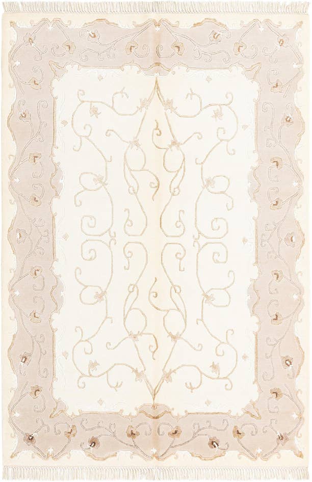 Detail image of 4' 1 x 6' Darya Rug