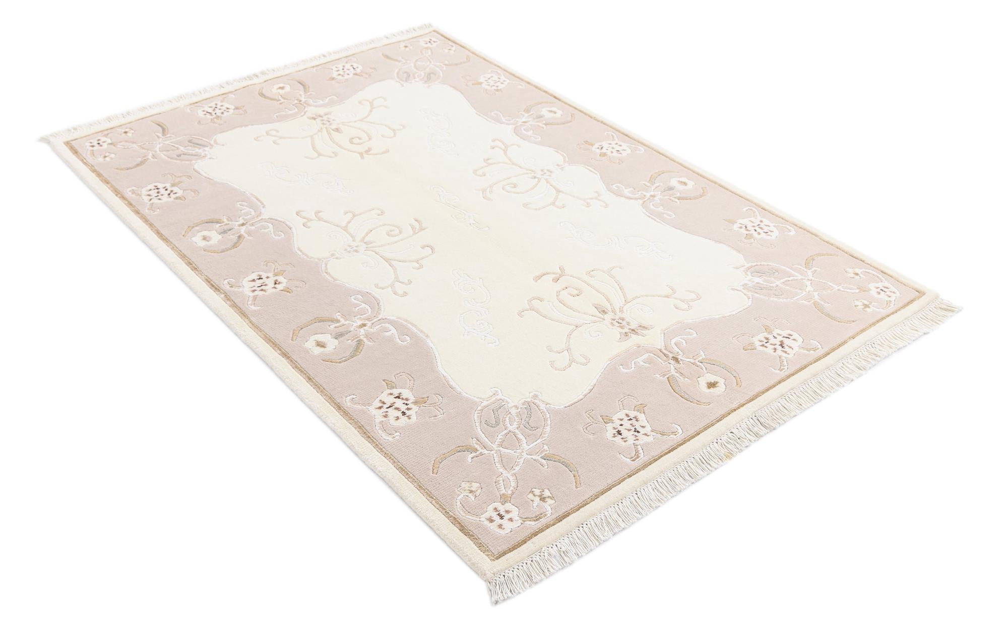 4' x 6' Darya Rug