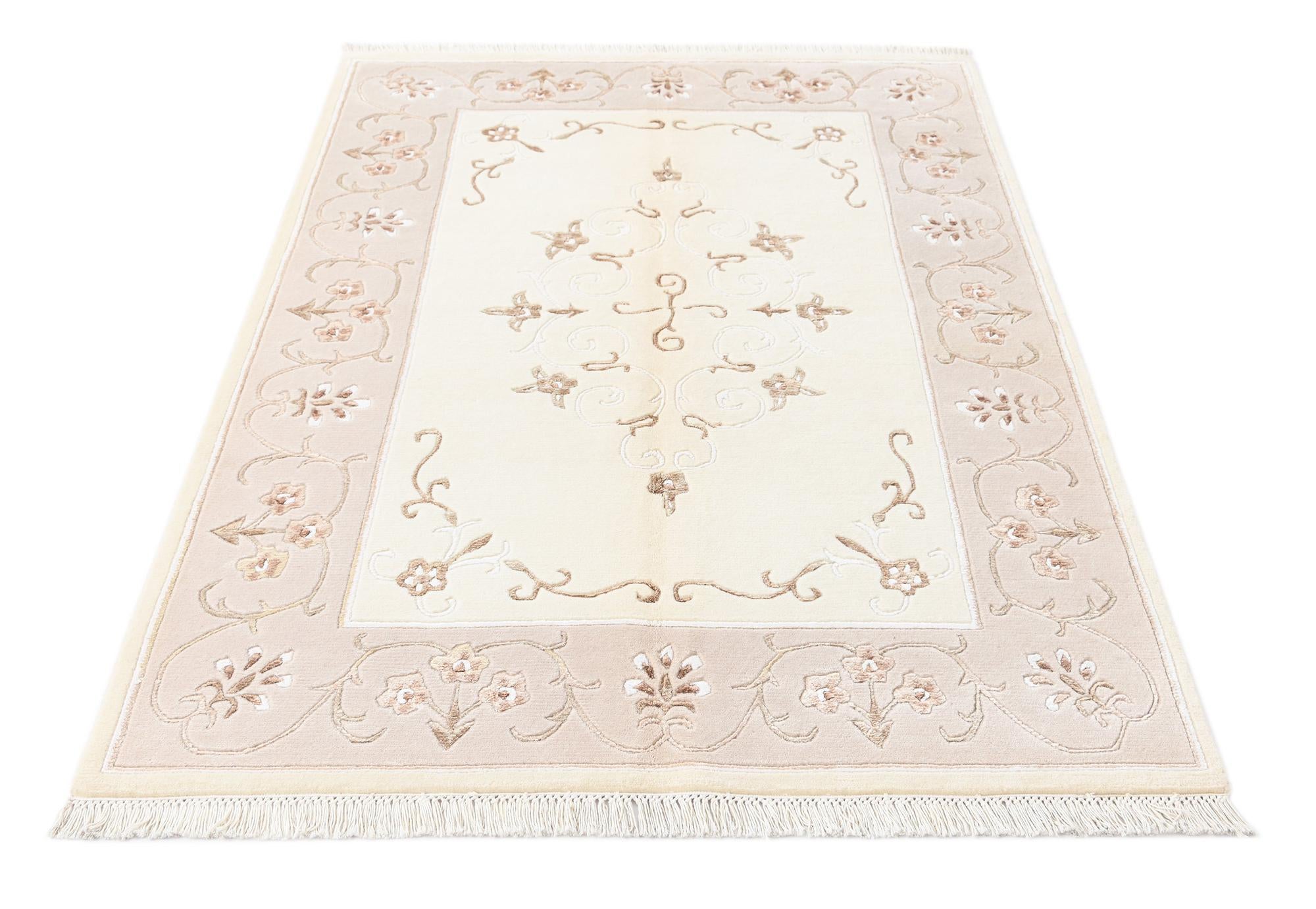 4' x 5' 11 Darya Rug