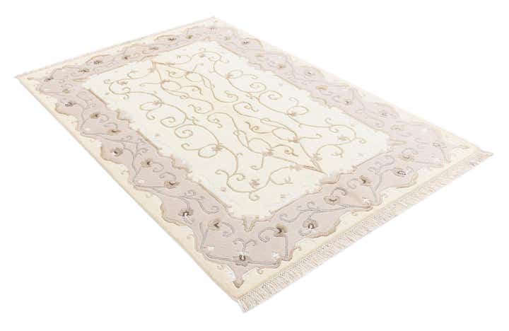 4' 1 x 6' 3 Darya Rug