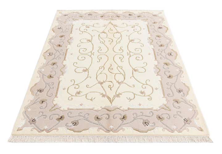 4' 1 x 6' 3 Darya Rug