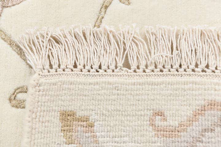 4' 1 x 6' 3 Darya Rug