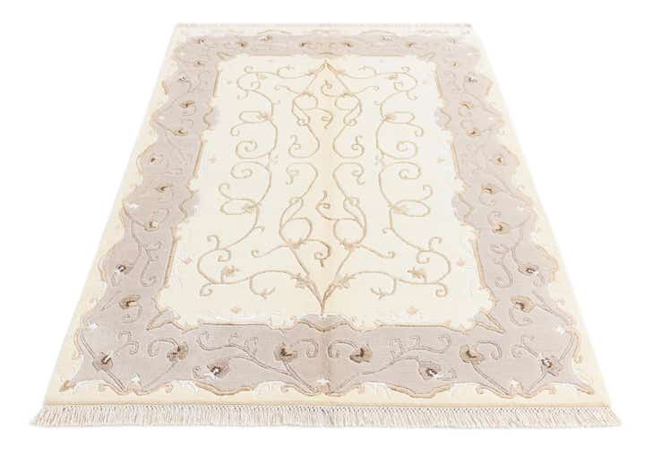 4' x 5' 11 Darya Rug