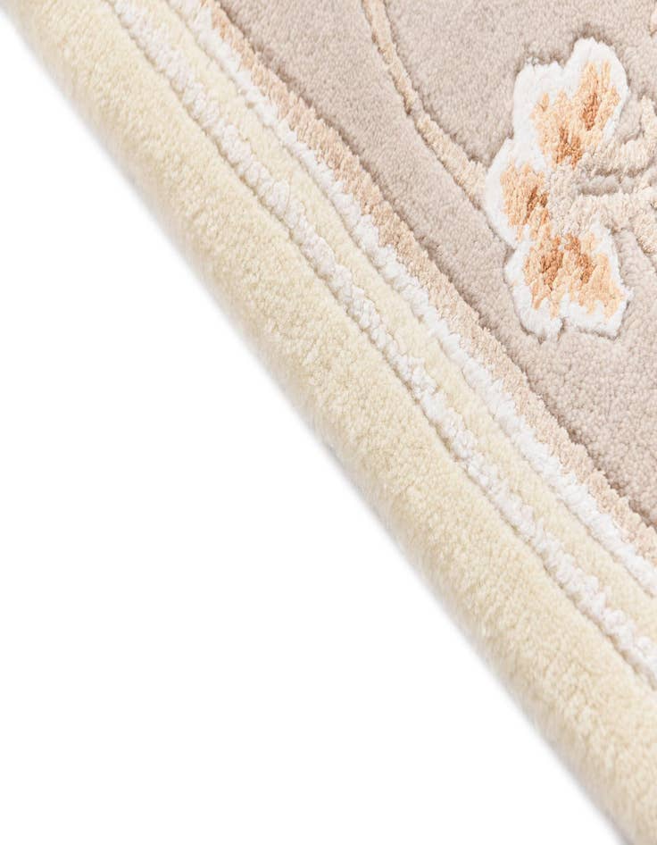 Detail image of 4' x 6' Darya Rug