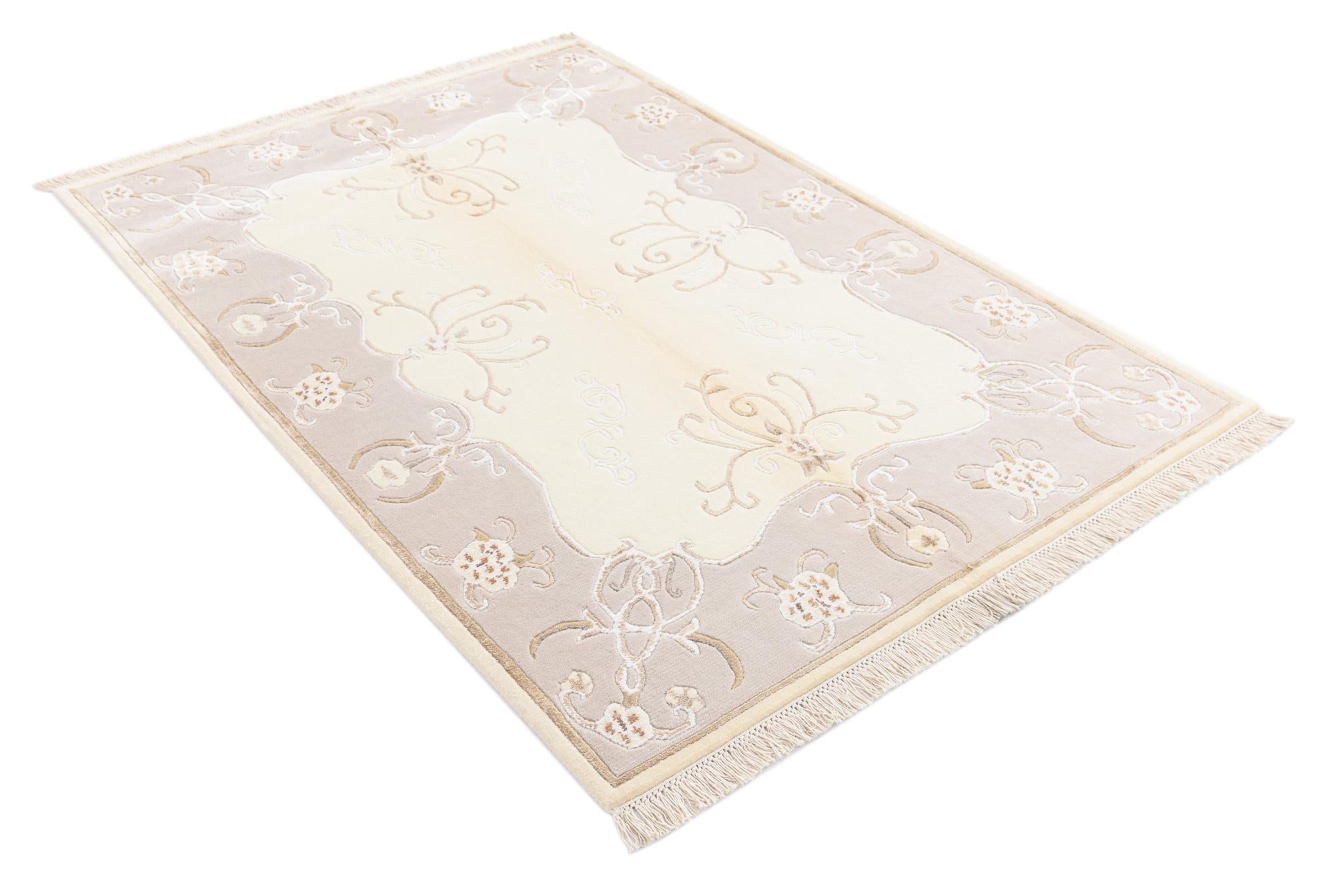 4' 1 x 5' 11 Darya Rug