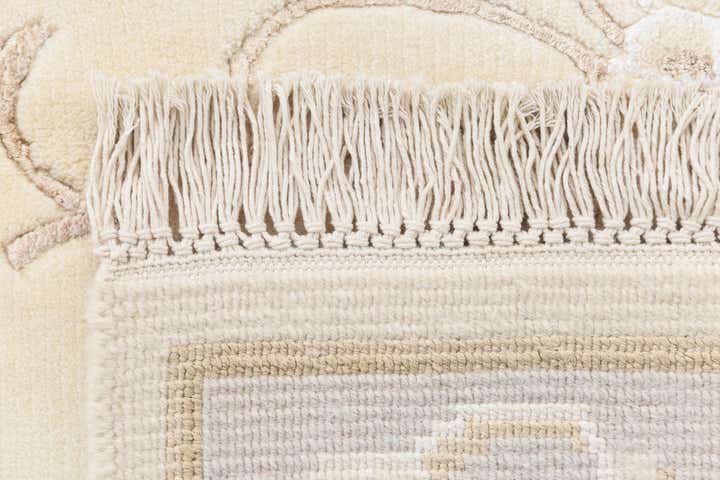 4' 1 x 5' 11 Darya Rug