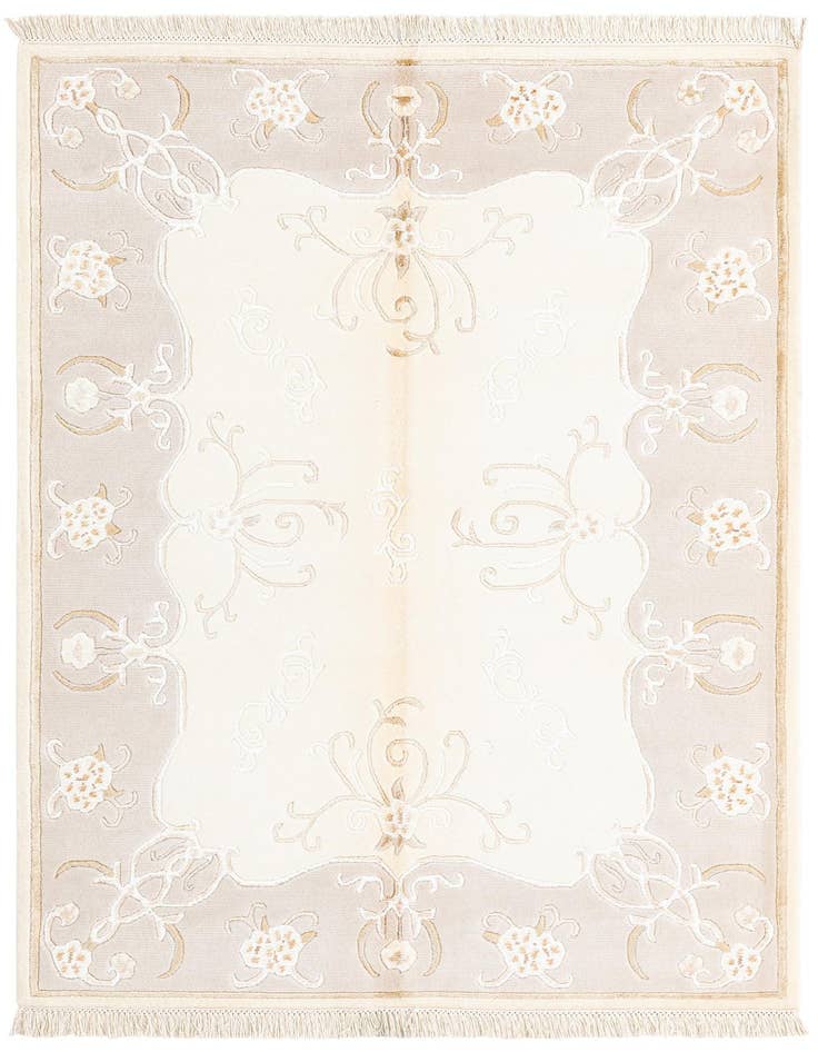 Detail image of 4' 1 x 5' 11 Darya Rug