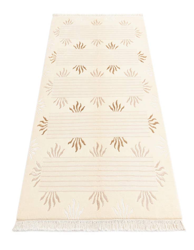 Detail image of 4' x 6' Darya Rug