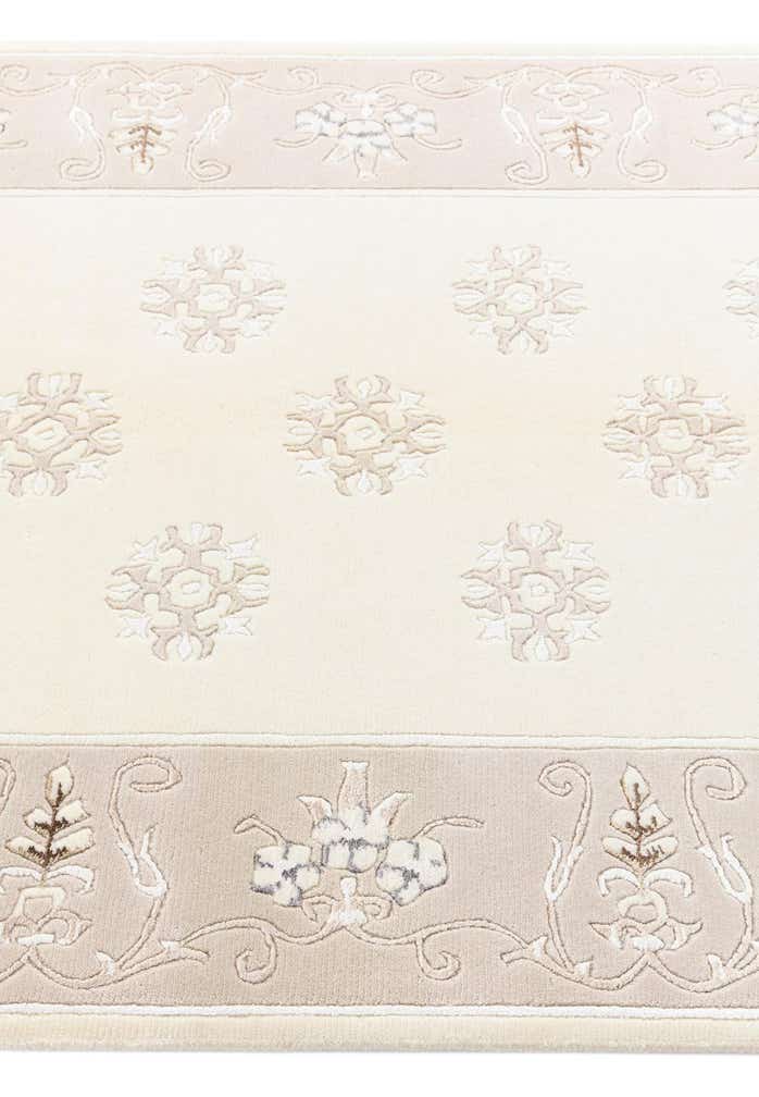 4' 1 x 6' Darya Rug