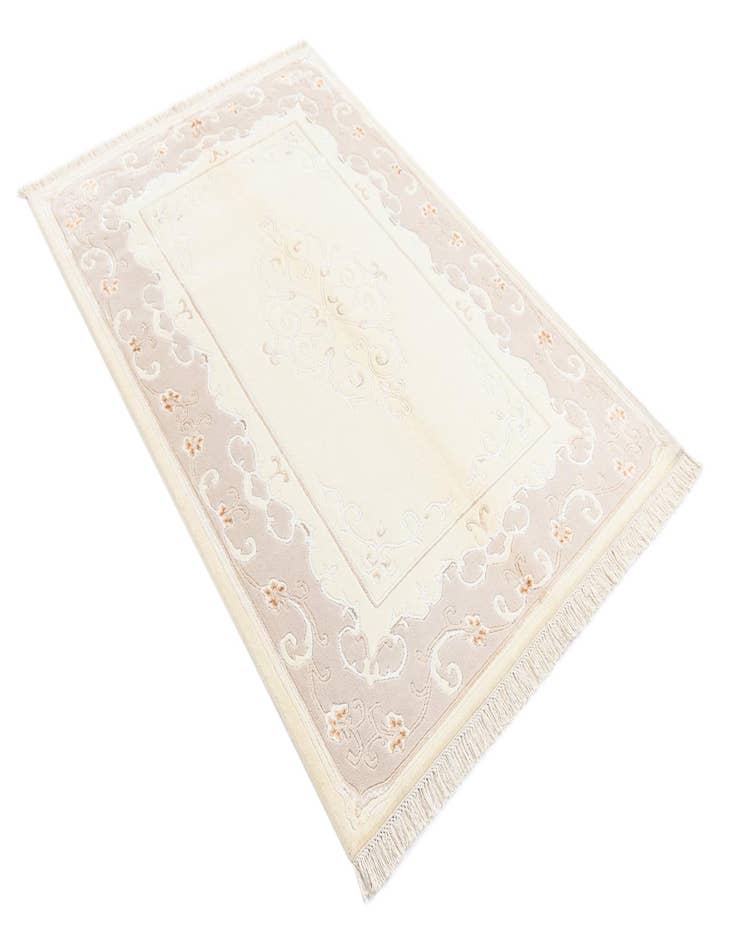 Detail image of 4' x 6' Darya Rug