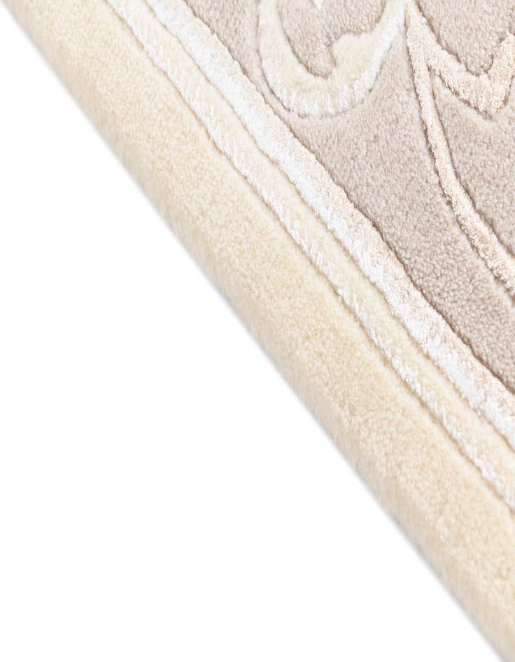 Detail image of 4' x 6' Darya Rug