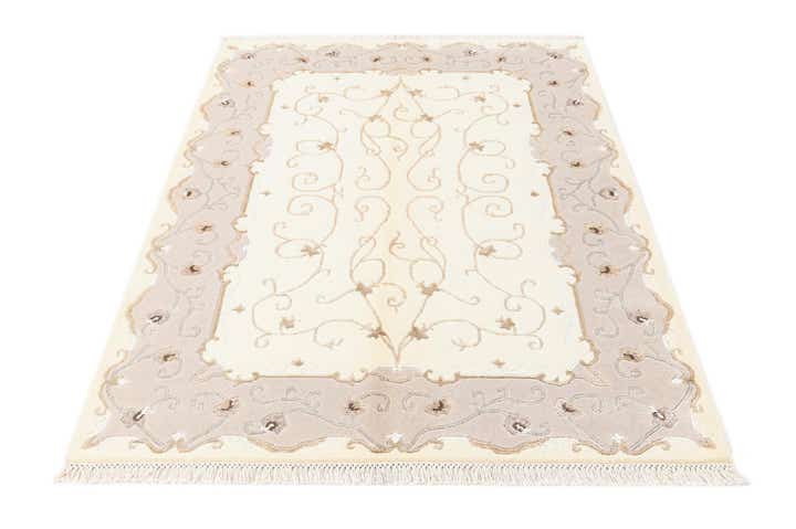 4' x 5' 11 Darya Rug
