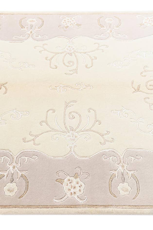 Detail image of 4' 1 x 5' 11 Darya Rug