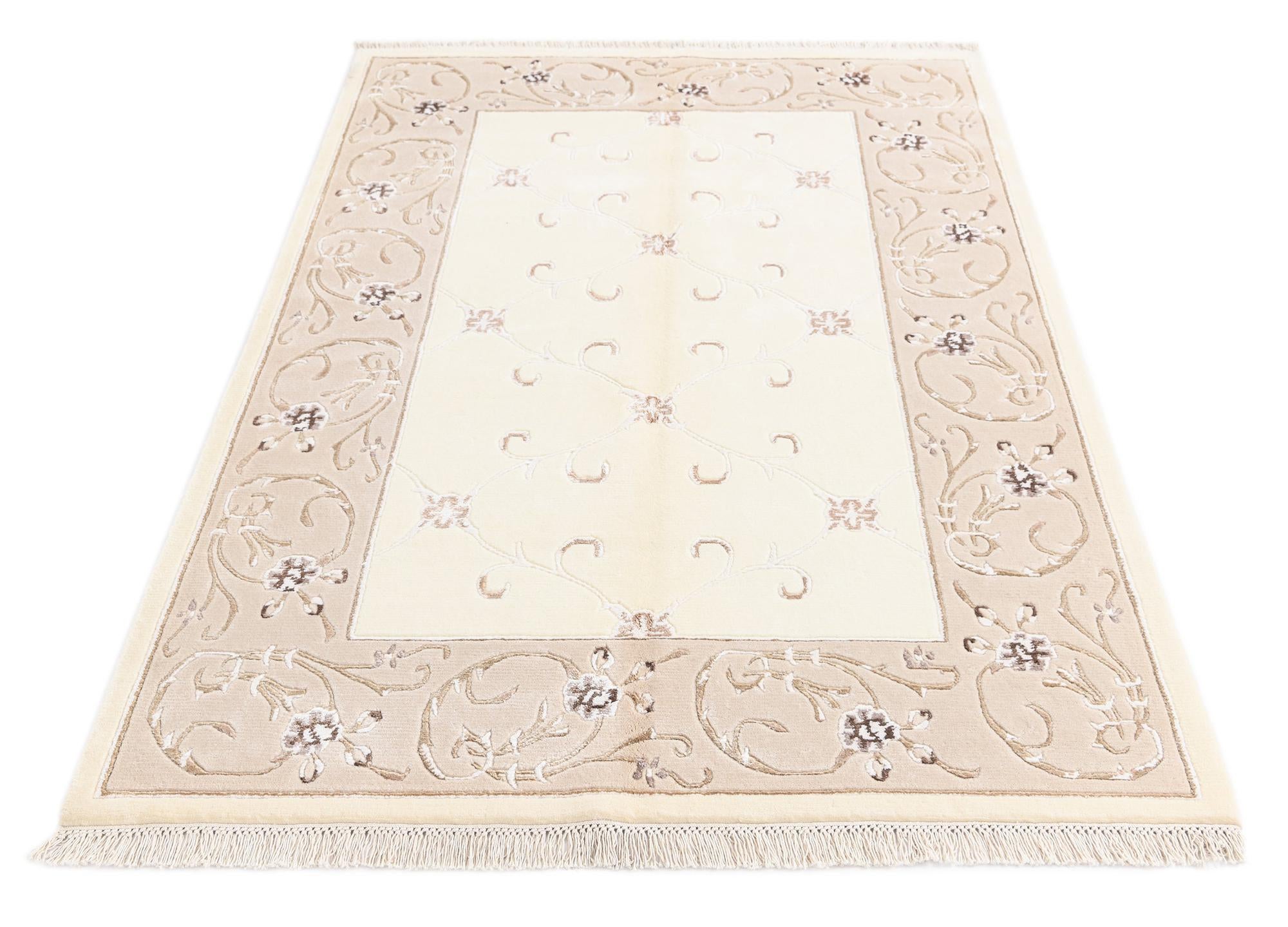 4' 1 x 6' 3 Darya Rug